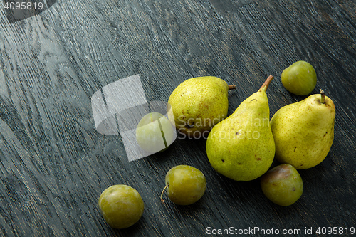 Image of fresh green pears