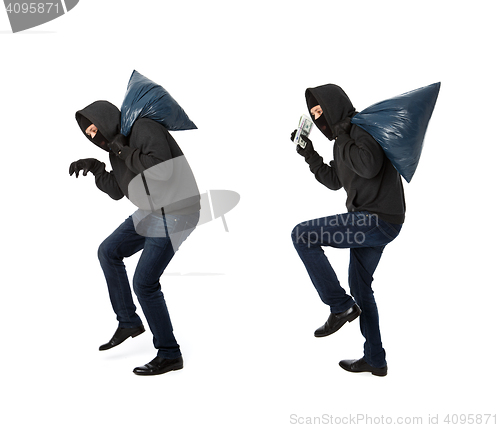 Image of Two thieves steal with bags