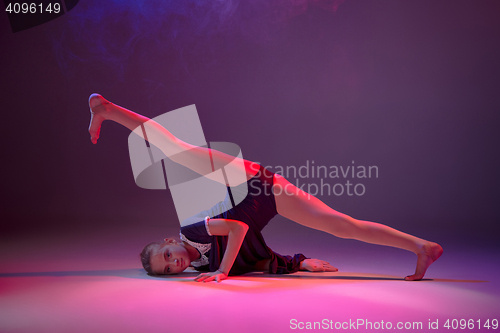 Image of The teen modern ballet dancer