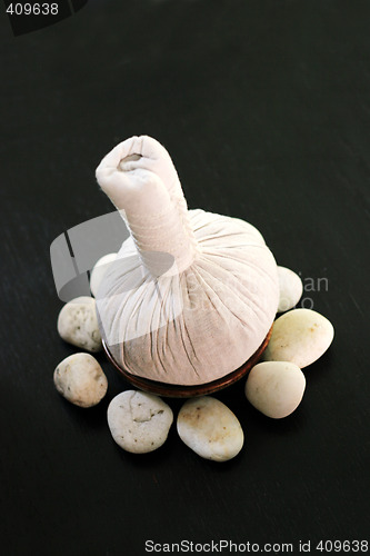 Image of Thai herb massage