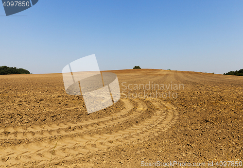 Image of Wheel tracks on the field