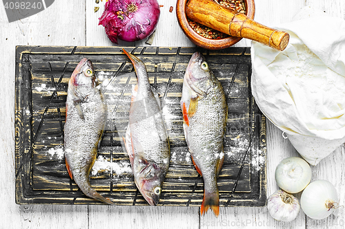 Image of bass on the kitchen table