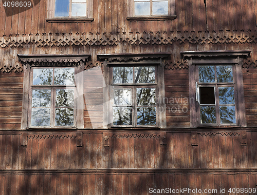 Image of old wooden abandoned house