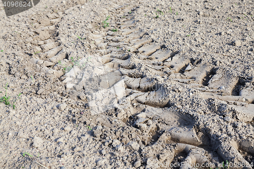 Image of Wheel tracks on the field