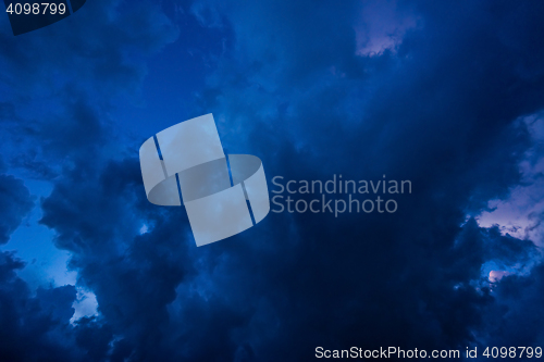 Image of  dark clouds before a thunder-storm