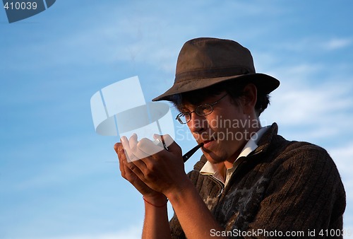 Image of Smoking man
