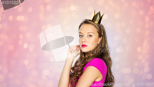 Image of young woman or teen girl in princess crown