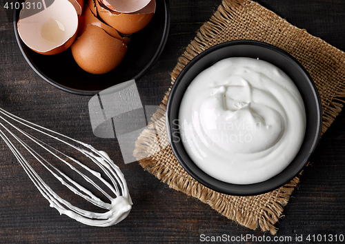 Image of bowl of whipped eggs whites