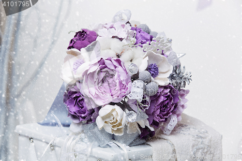 Image of Beautiful purple bridal bouquet