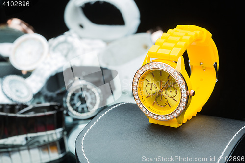 Image of Yellow watches women, compared to other hours