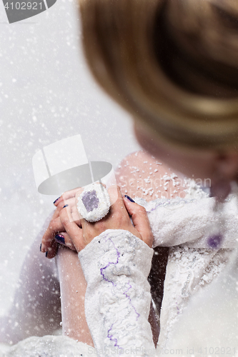 Image of Bride hands with agate ring