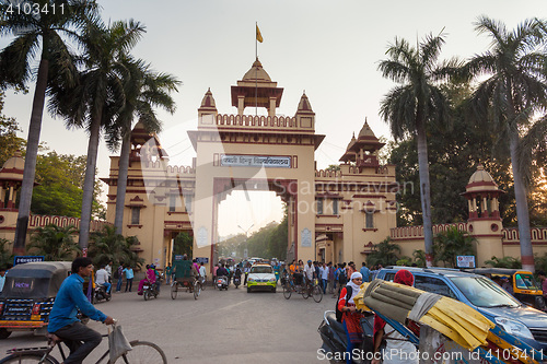 Image of Main Gate, Banaras Hindu University