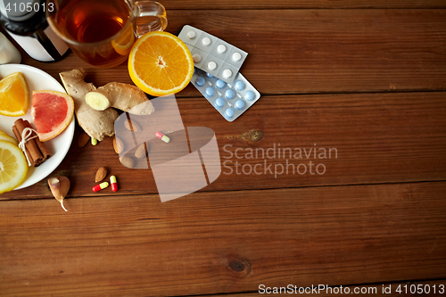 Image of traditional medicine and drugs