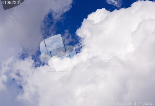 Image of clouds in the sky