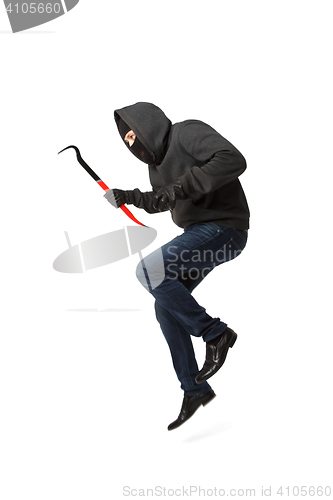 Image of Thief jumps with master key