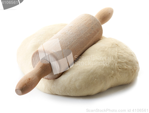 Image of fresh dough and rolling pin