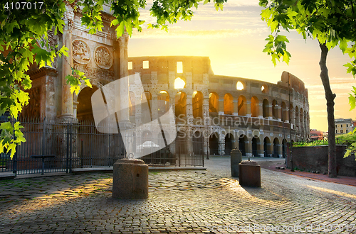 Image of Colosseum and Arch
