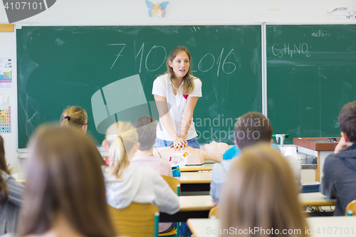 Image of First aid resuscitation course in primary school.