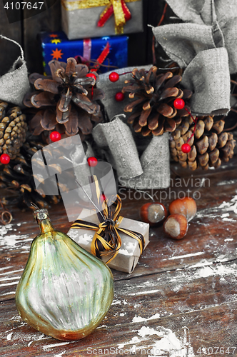 Image of Christmas toy and Christmas wreat