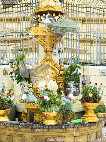 Image of Botahtaung Pagoda in Yangon, Myanmar