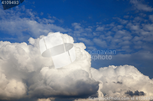 Image of clouds in the sky