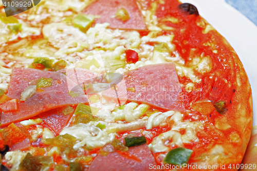 Image of Pizza with ham