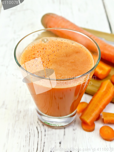 Image of Juice carrot with vegetables on board