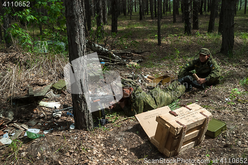 Image of Machine gunners ambush in forest