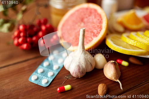 Image of traditional medicine and drugs