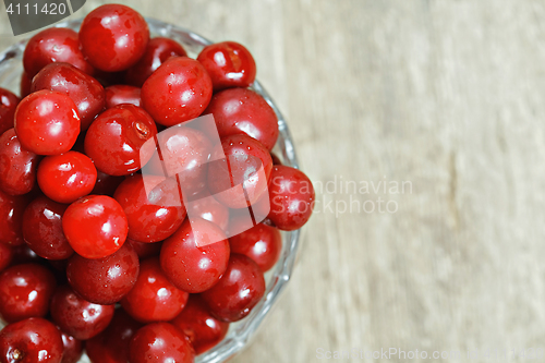 Image of Cherry in a bowl closeup