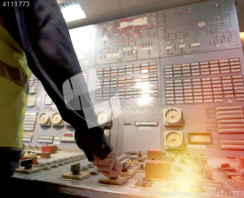 Image of Operator at work place in the system control room