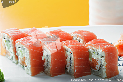 Image of Tuna roll closeup