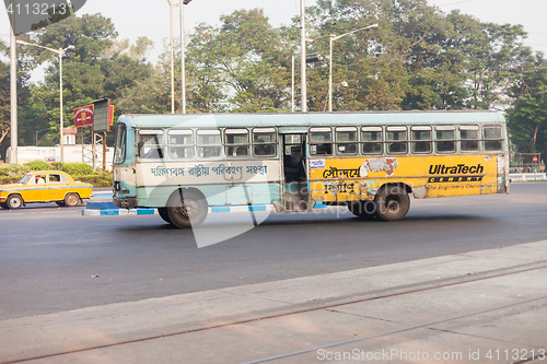 Image of Kolkata local bus