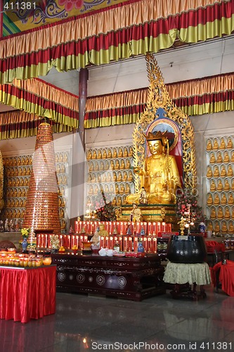 Image of Golden buddha statue