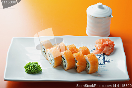 Image of Creamy salmon roll