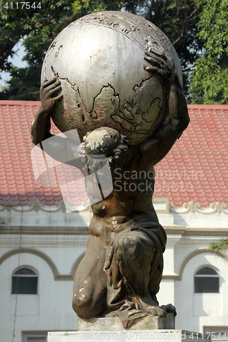 Image of Statue of Atlas in the ZOO in Kolkata, India