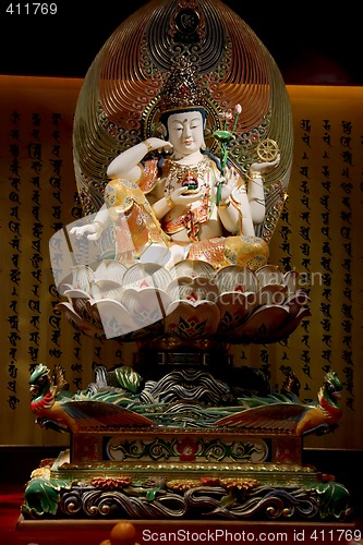 Image of Golden buddha statue
