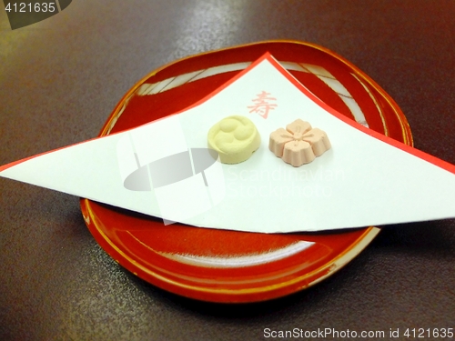 Image of Higashi, dry Japanese sweets (wagashi)