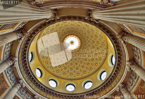 Image of Dublin city hall dome ceiling