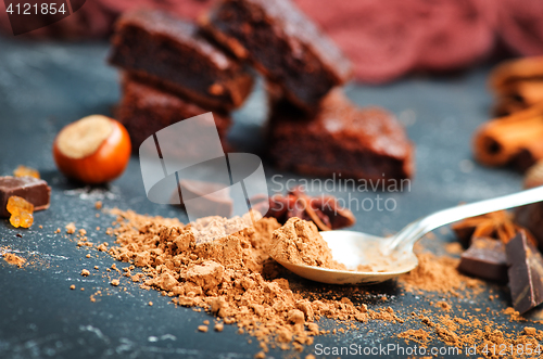 Image of cake and cocoa powder