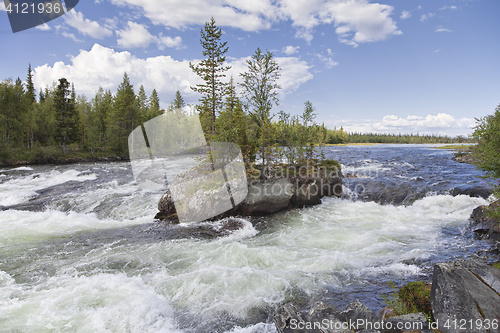 Image of Cataract Padun on Umba river