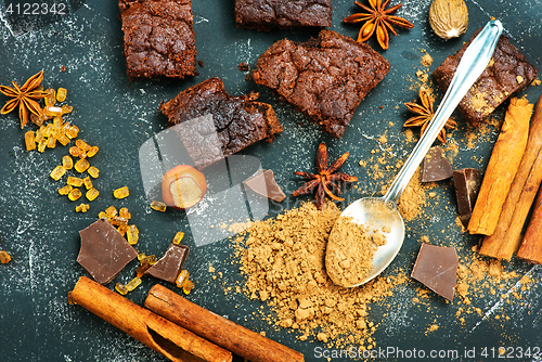 Image of cake and cocoa powder