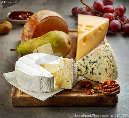 Image of various types of cheese