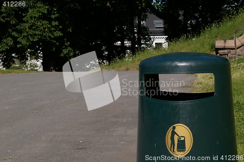 Image of Dustbin