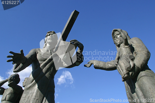 Image of 8th Stations of the Cross, Jesus meets the daughters of Jerusalem