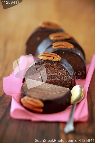 Image of brown chocolate cake