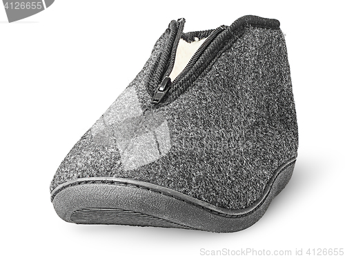 Image of In front one piece the comfortable dark gray slipper