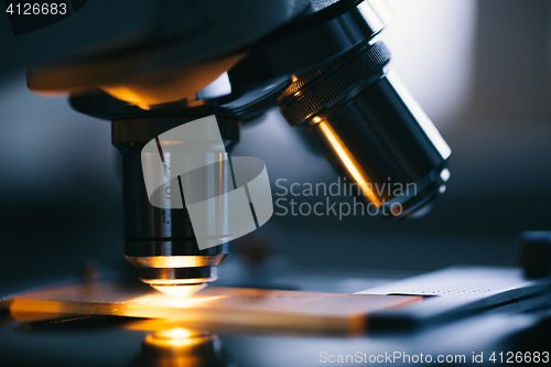 Image of Close up of microscope and test sample