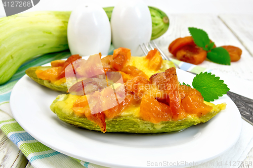 Image of Courgettes in spicy sauce on napkin