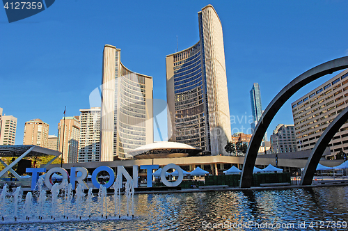 Image of City hall of Toronto.